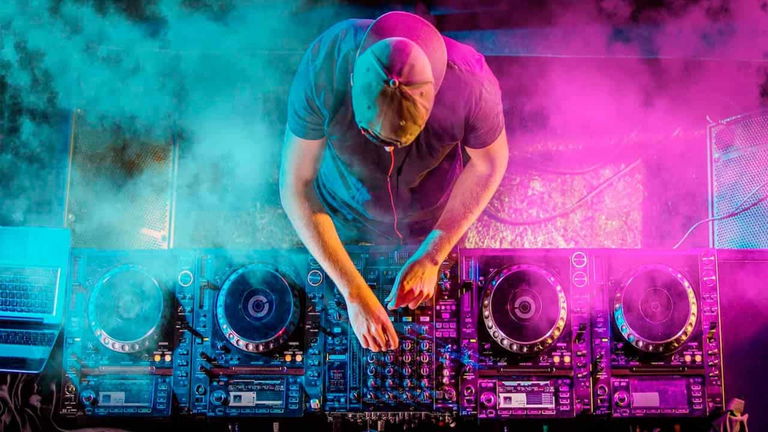 Mejores 9 cursos para aprender DJ online