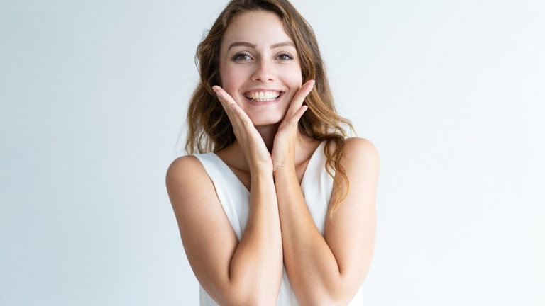 ¿El dinero realmente da la felicidad? La ciencia responde, y el veredicto no sorprende a nadie