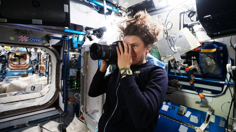 Así trabajan los arqueólogos espaciales a bordo de la Estación Espacial Internacional