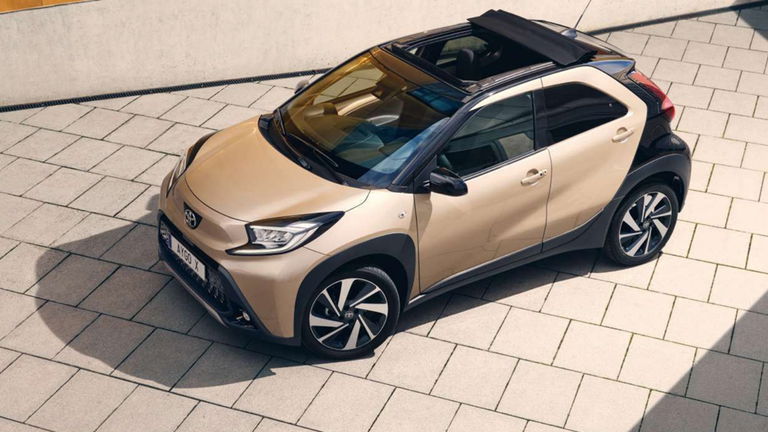 Los 28 coches que menos gasolina consumen del mercado