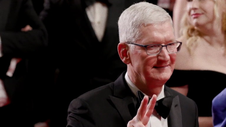 Apple se presenta en el festival de Cannes con la inesperada visita de Tim Cook