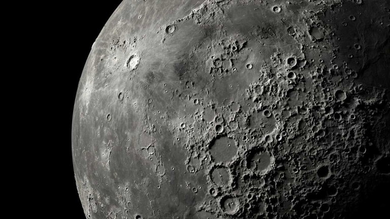 ¿Qué hay dentro de la Luna? Un nuevo estudio ha revelado su sorprendente composición