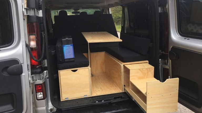 Este rompedor invento español transforma tu furgoneta en una caravana y cuesta menos de lo que imaginas