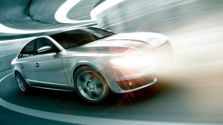 ¿Es legal poner bombillas LED en el coche?