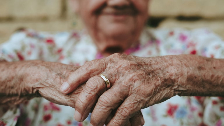 La clave para poder revertir el envejecimiento podría esconderse en esta particular proteína