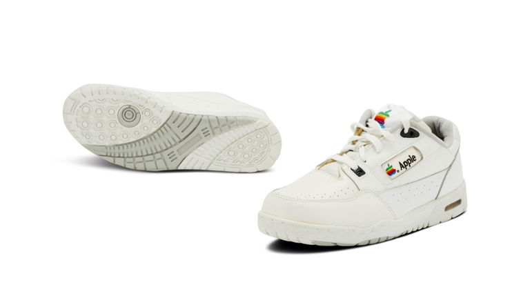 Más caras que un Tesla: estas exclusivas zapatillas de Apple son el nuevo objetivo de los coleccionistas