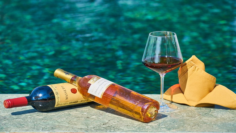 Científicos suecos se pasan el juego de la impresión 3D: así es la copa de vino más pequeña del mundo