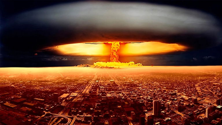 Rusia detonó la mayor bomba nuclear de todos los tiempos. Era 3.000 veces más potente que la de Oppenheimer