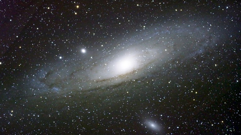Cómo se le pone nombre a las estrellas, planetas y asteroides