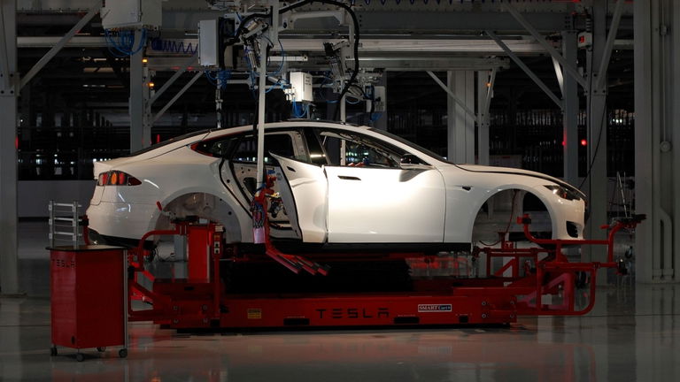 El 'infierno de la producción': así es como describen extrabajadores de Tesla sus antiguos empleos