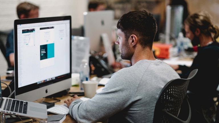 La empresa que más abogó por el teletrabajo pide a sus empleados que vuelvan a la oficina