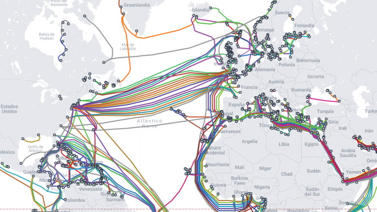 Ni por aire ni por tierra: la mayor parte del tráfico de internet viaja de forma submarina con enormes cables