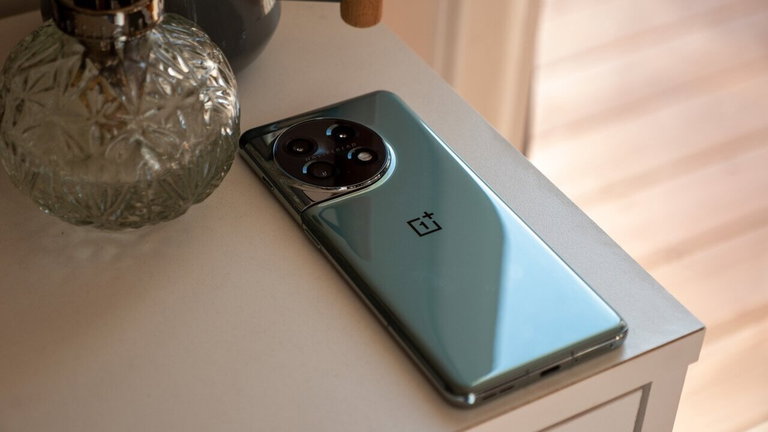 OnePlus dice que también se suma a la fiebre de los plegables, y que presentará el suyo "pronto"