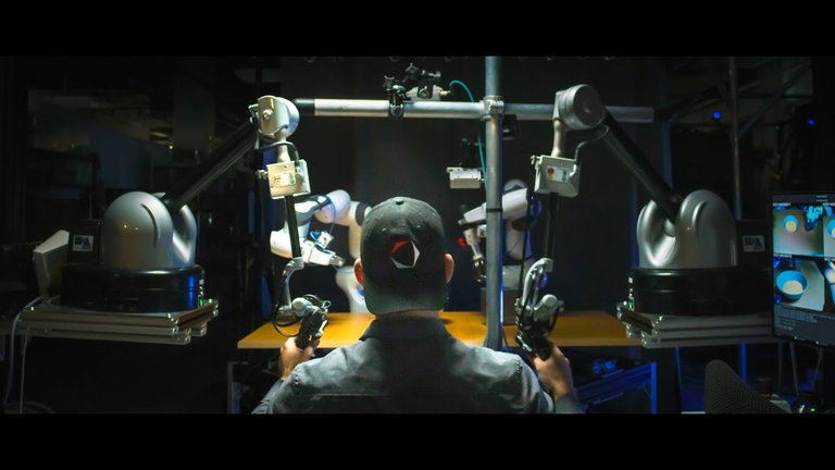 Robots que aprenden solos utilizando IA: Toyota acaba de romper una nueva barrera tecnológica