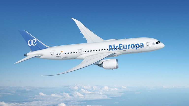Air Europa sufre un hackeo y pide a sus clientes que cancelen sus tarjetas de crédito