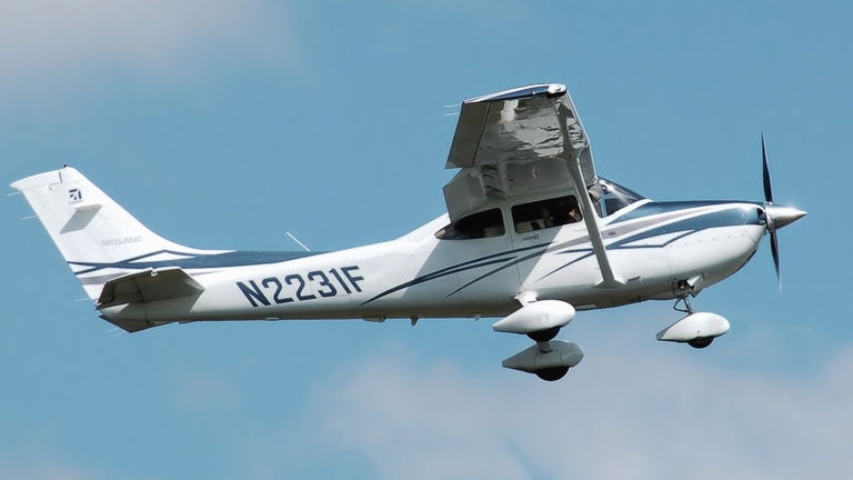 Los aviones pequeños son los culpables de que todavía haya plomo venenoso en el aire de Estados Unidos