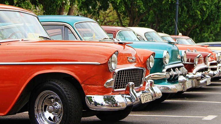 Quiero comprar un coche clásico: ¿qué debo mirar?