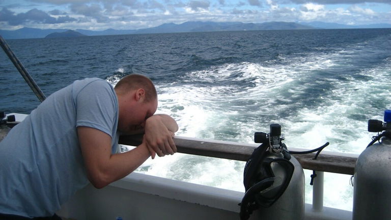 Por qué nos mareamos en los barcos y cómo evitarlo