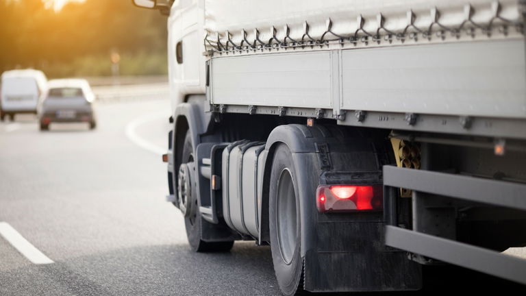 Qué es la tara de un vehículo de transporte de mercancías: todo lo que necesitas saber