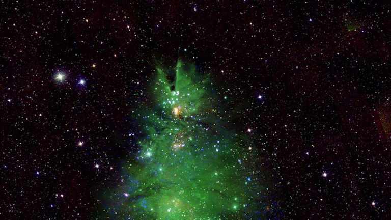 La NASA comparte la imagen de un árbol de Navidad cósmico gracias a un observatorio de rayos X