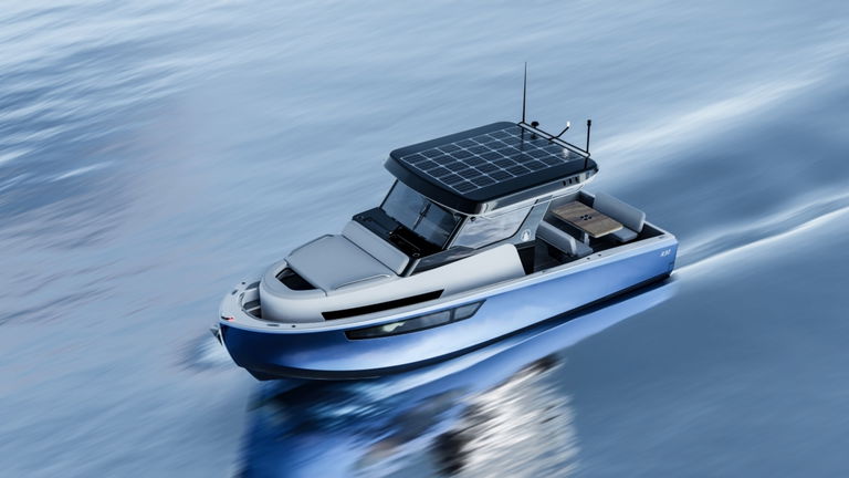 Antiguo ejecutivo de Tesla se pasa a lo marino: ha fabricado un barco eléctrico de gran autonomía