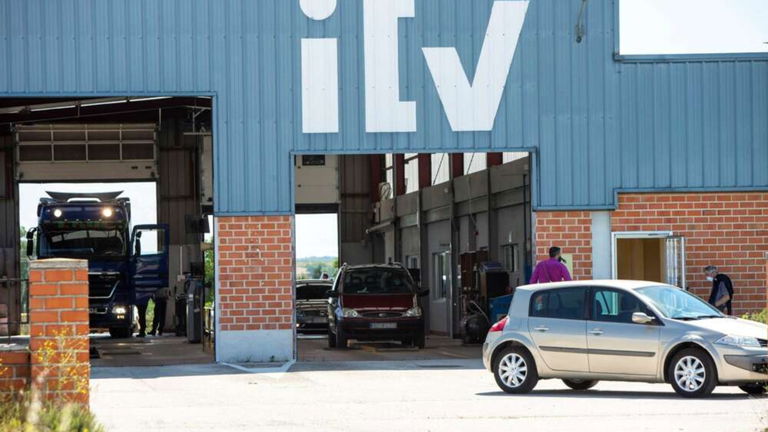 Todas las faltas leves que pueden hacer que tu vehículo no pase la ITV