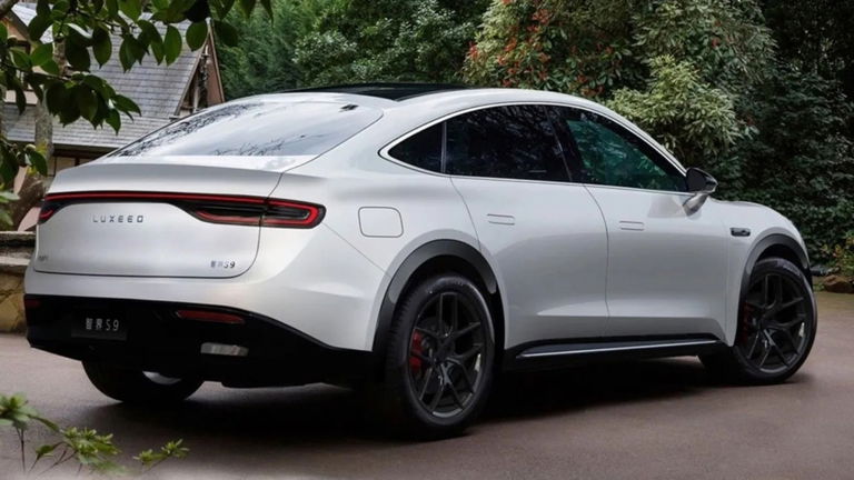 El Tesla Model Y ya no está solo en China, le ha salido un nuevo competidor: así es el Luxeed S9 de Huawei