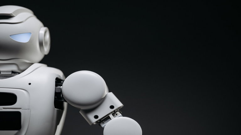 Robot impulsado con IA consigue resolver este juego con canicas en un tiempo casi récord