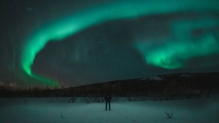 Las nubes más raras que has visto nunca: son del color del arcoíris y se han podido ver en el ártico