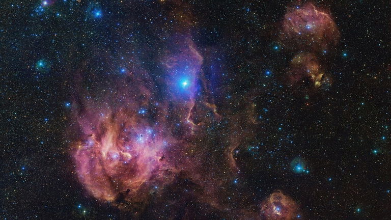 1.500 millones de píxeles y un 'pollo corredor cósmico': así es la detallada imagen del telescopio VLT