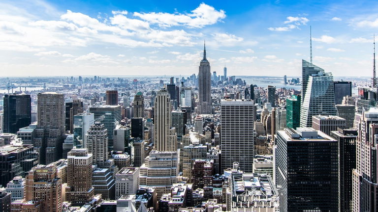 Estados Unidos se viene abajo: la Costa Este se hunde por el peso de los edificios y las extracciones