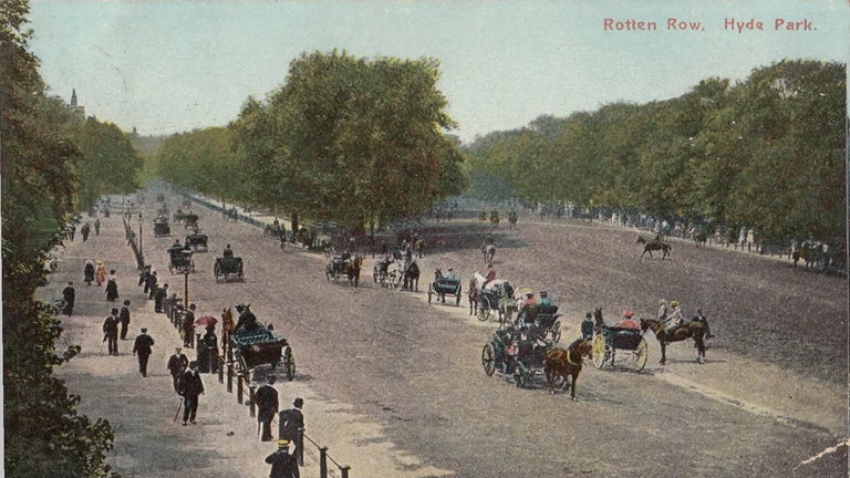 Tiene más de un siglo de antigüedad: muestran un vídeo que enseña como eran las calles de Inglaterra en 1906