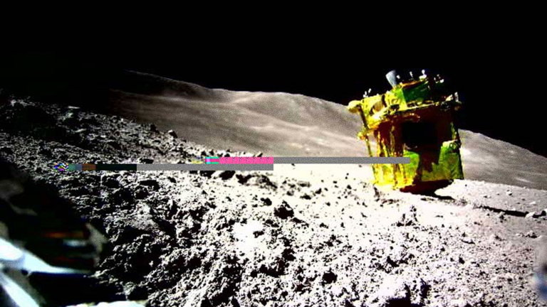 Las imágenes confirman que Japón ha llegado a la Luna, pero su módulo lo ha hecho de una manera especial