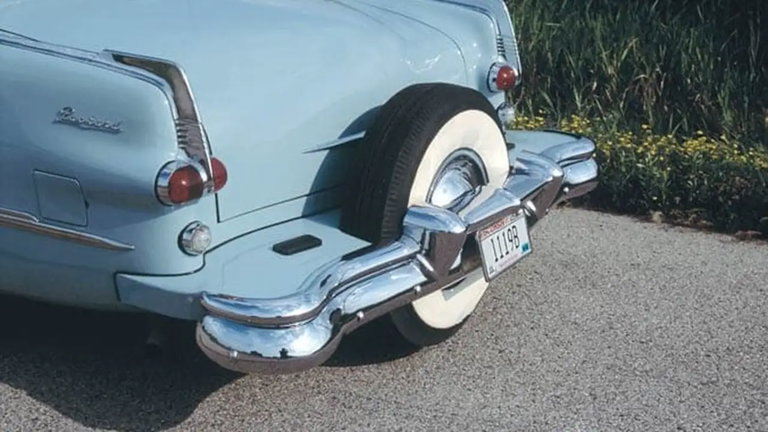 El ingenioso sistema ideado para que los coches pudieran aparcar de forma super fácil en 1950