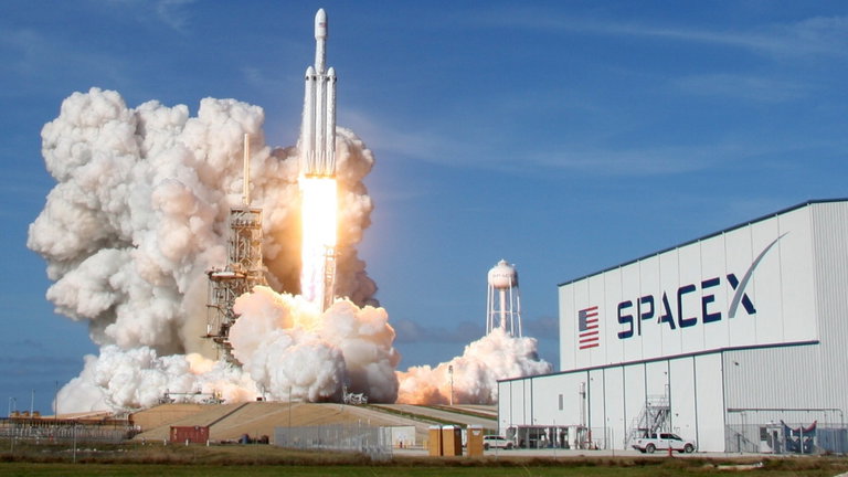 SpaceX muestra como podría ser el día a día de los vuelos espaciales en un futuro cercano