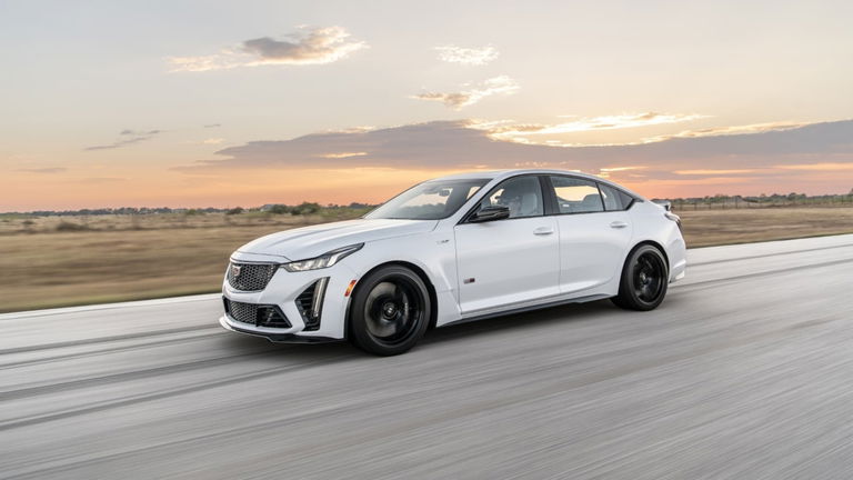 Lujoso y con un motor V8: este es el coche más rápido y lujoso de USA