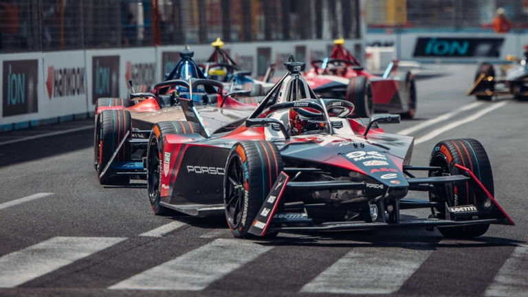 La Formula E estudia introducir la carga de baterías a mitad de carrera, pero está encontrándose obstáculos