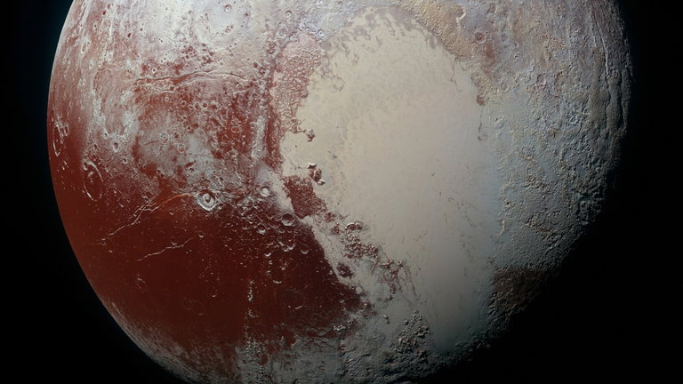 Astrofísicos desvelan el origen del misterioso corazón que se aprecia en la superficie de Plutón
