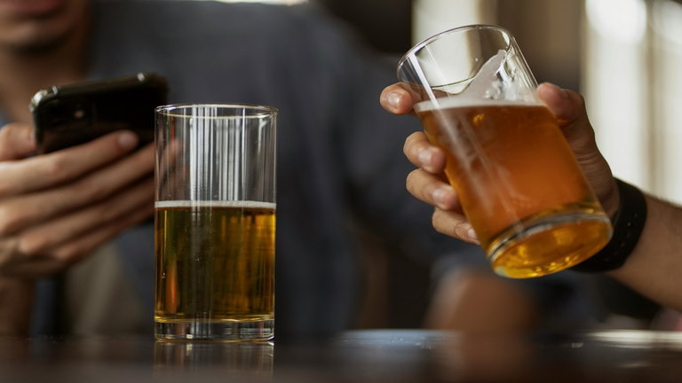 Beber alcohol tendrá ahora menos impacto en el planeta: la tecnología verde llega a las destilerías