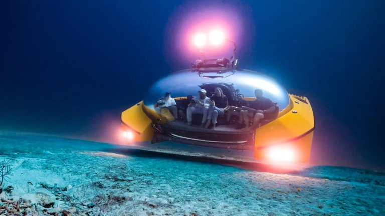 Ahora puedes explorar el océano jugando al blackjack y bebiendo champán, y todo gracias a este submarino