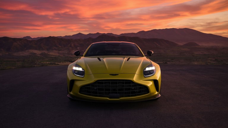 La nueva carrocería del Aston Martin Vantage que saldrá en 2025 deja sin palabras a los usuarios