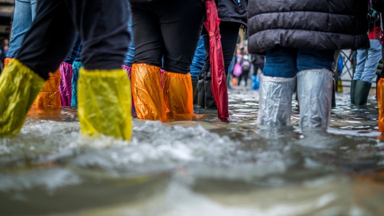 Las recientes inundaciones en Brasil son el blanco perfecto de los amantes de las conspiraciones