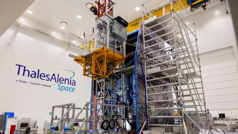 He visto el satélite Spainsat NG de última generación por dentro y te cuento todos sus detalles