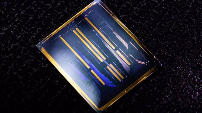 Desarrollan nuevos chips con mejor rendimiento y más baratos y todo se lo debemos a este material