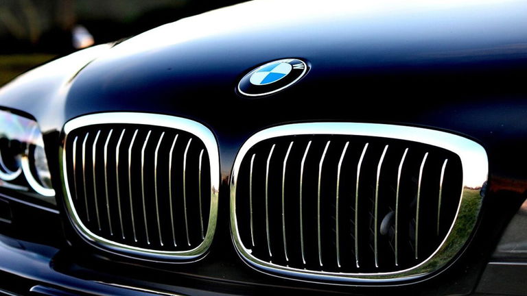 Si tienes un BMW, ponte esta web en favoritos: es una completa base de datos con repuestos, diagramas y precios