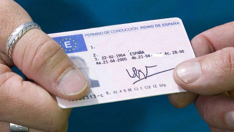 Qué significa el número 9 del carnet de conducir