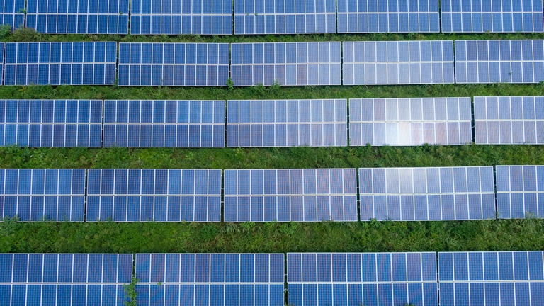 La planta solar más grande del mundo acaba de ponerse en funcionamiento en China