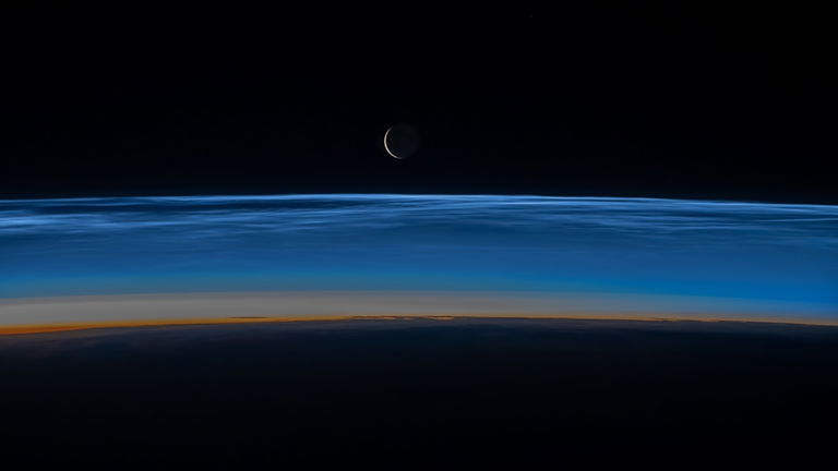 Descubre las impresionantes fotografías realizadas por un astronauta a bordo de la EEI