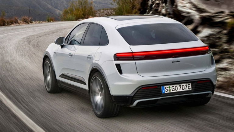 Porsche reduce expectativas de venta de coches eléctricos y retrasa sus objetivos comerciales de 2030