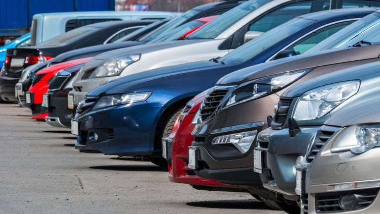 Cuántos días se puede aparcar un coche antes de que se lo lleve la grúa